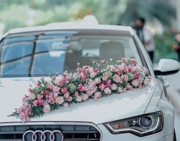 Wedding Car decoration with Flowers