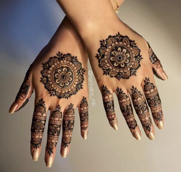 Unique Back hand Bridal Mehndi Design - Wedding Secrets