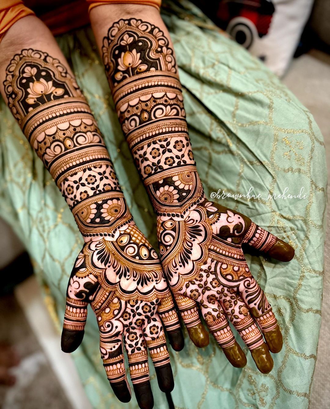 20 best types of Bridal mehendi designs for front hand