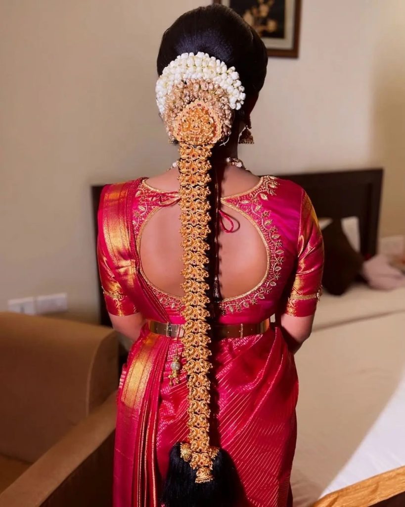 Simple and Elaborate South Indian Bridal Hairstyles Just for You-thephaco.com.vn
