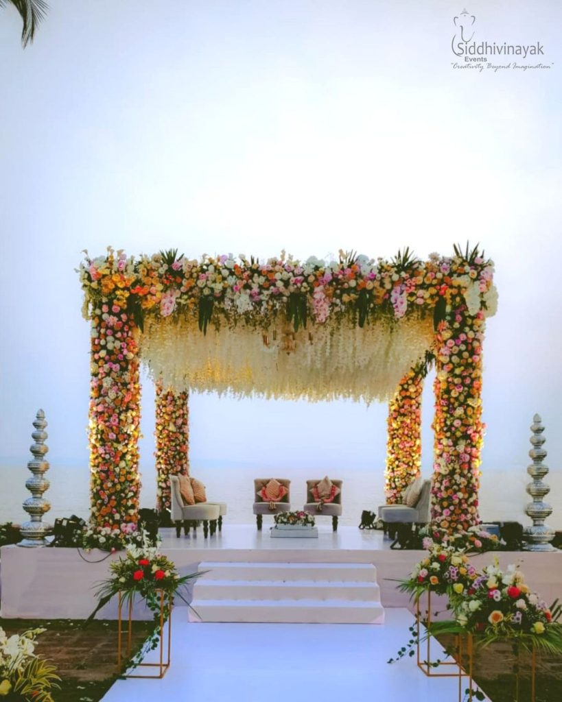 Outdoor on sale wedding decorations