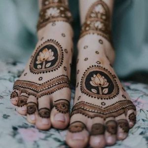 27 Latest Mehndi Design For Feet - Wedding Secrets