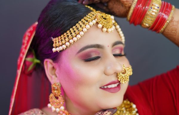 Get Glamorous Academy – Bridal Makeup Artist & Academy in Pune Gallery 4