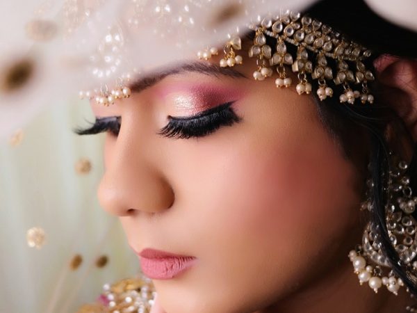 Bridal Makeup Listing Category Zohra Makeup Artist – Bridal Makeup artist in Pune